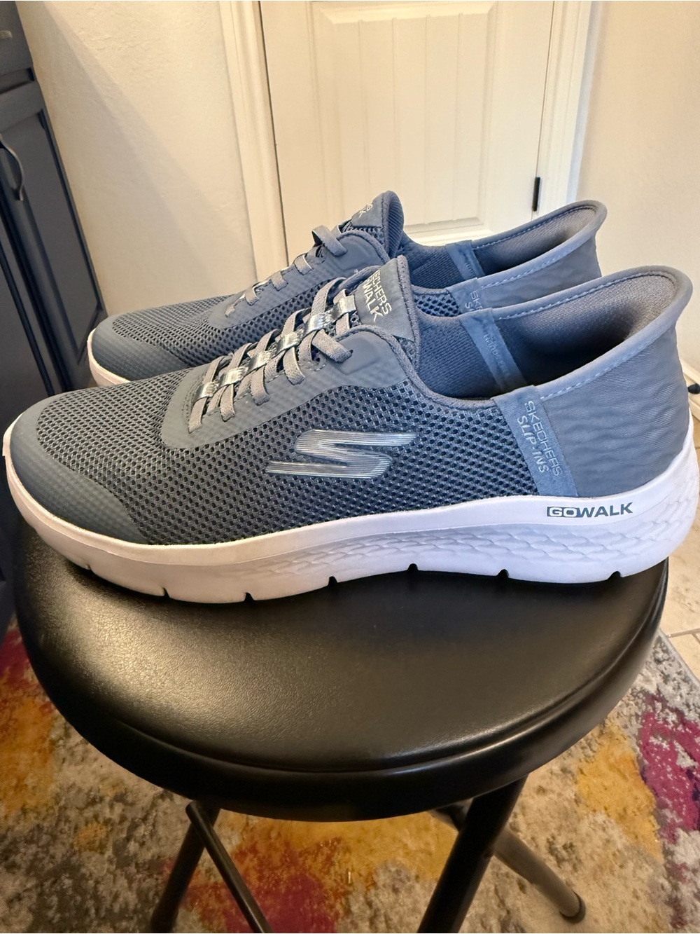 Skechers GOwalk Women's Hands Free Slip-Ins. Memory Foam Insole Sneakers - Blue.